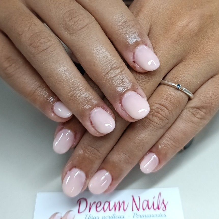 Trabajo de uñas en Dream Nails Sevilla